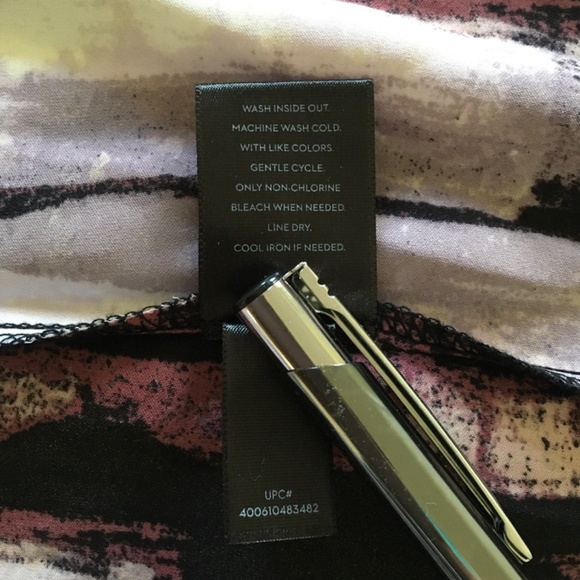 Simply Vera Vera Wang Essential Popover Top Blouse Plus Sz 3X Purple Abstract - Picture 14 of 16